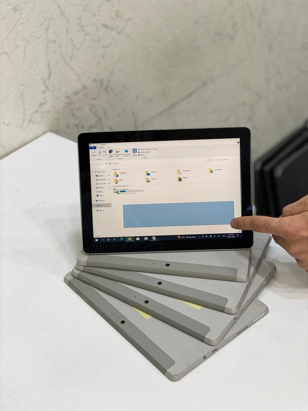 لپ تاپ استوک Microsoft Surface Go 2 | Intel Core m3-8100Y | رم 8GB | SSD 128GB | Intel UHD Graphics