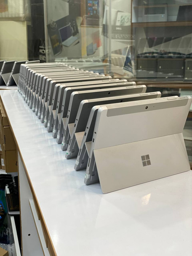 لپ تاپ استوک Microsoft Surface Go 2 | Intel Core m3-8100Y | رم 8GB | SSD 128GB | Intel UHD Graphics