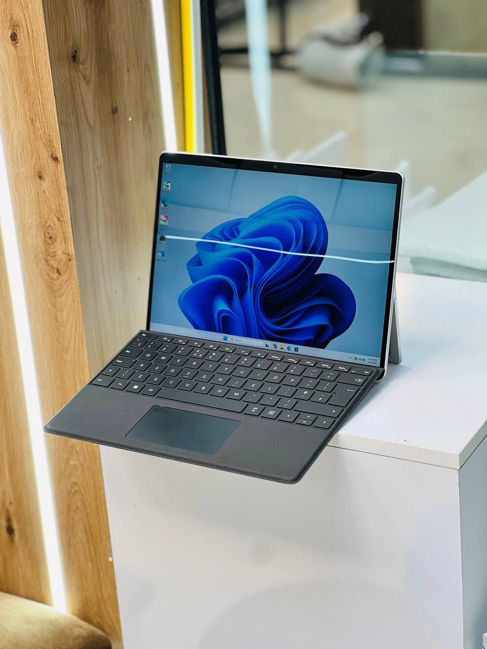 لپ تاپ استوک Microsoft Surface Pro 9 | Core i5-1245U | رم 16GB | SSD 256GB | Intel Iris Xe