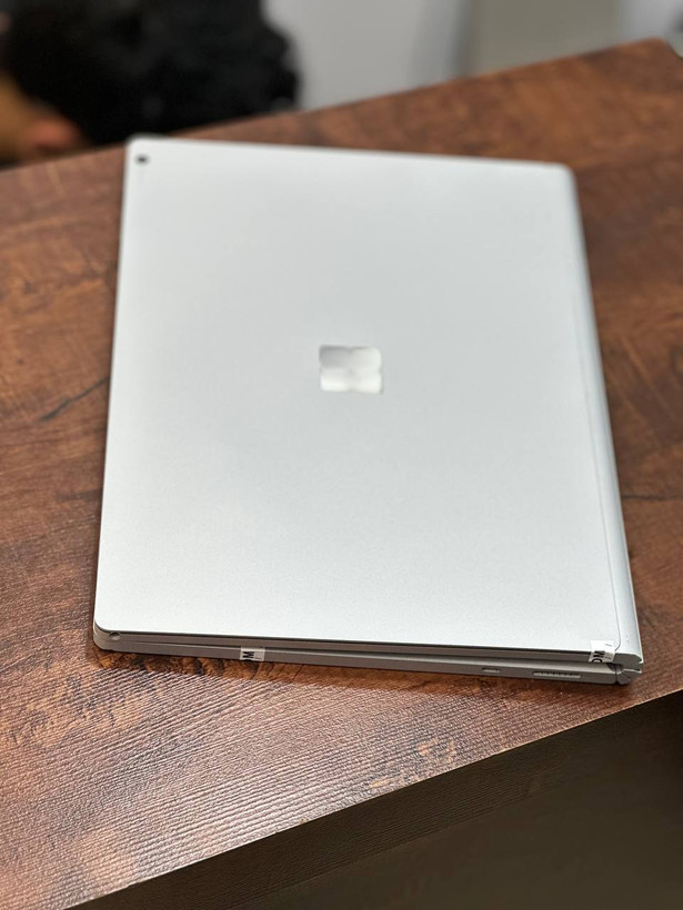 لپ تاپ استوک Microsoft Surface Book 2 | Core i7-8350U | رم 16GB | SSD 512 GB | GTX 1060 6GB