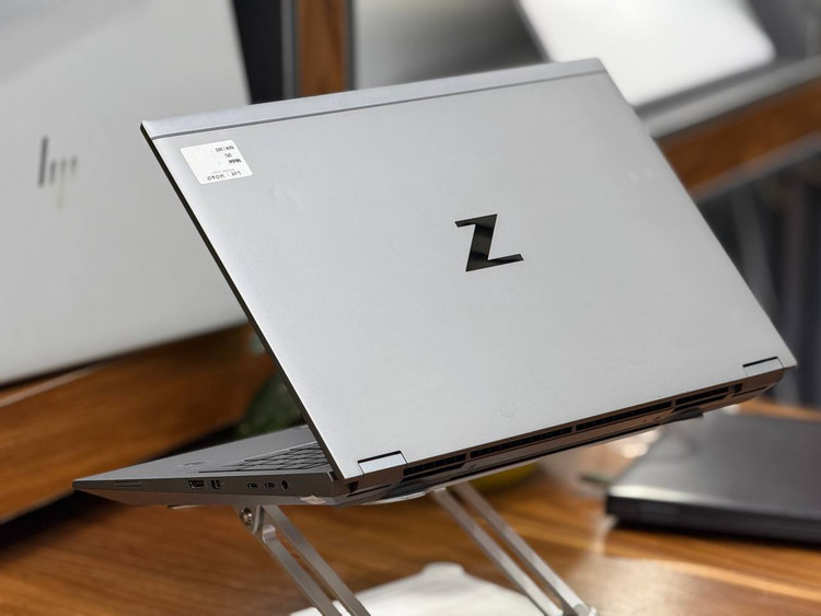 لپ تاپ استوک HP ZBook Fury 15 G8 | Core i7-11850H | رم 16GB | SSD 512GB | RTX A3000 6GB