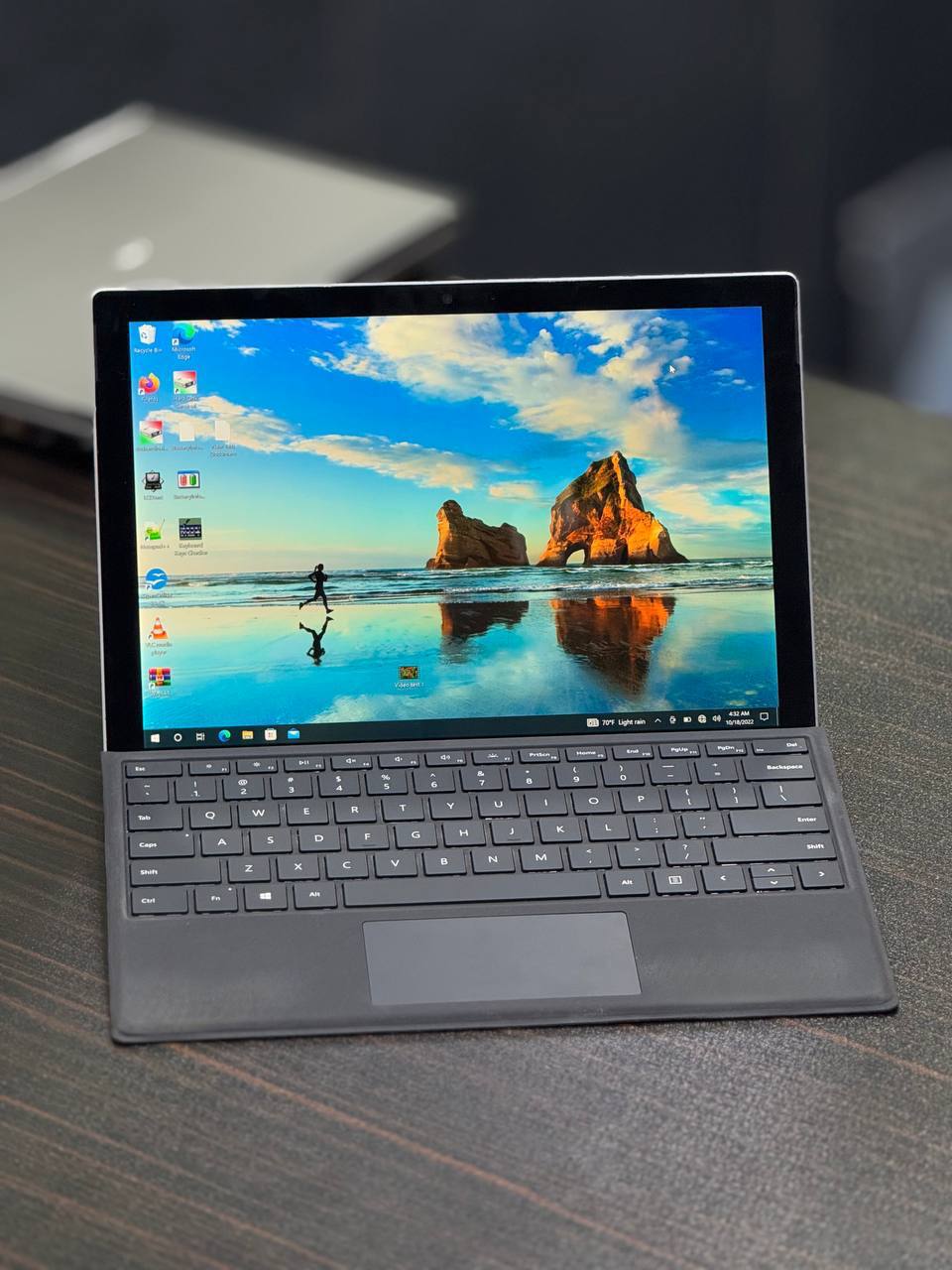 لپ تاپ استوک Microsoft Surface Pro 6 | Core i7-8650U | رم 16GB | SSD 512GB | Intel UHD Graphics