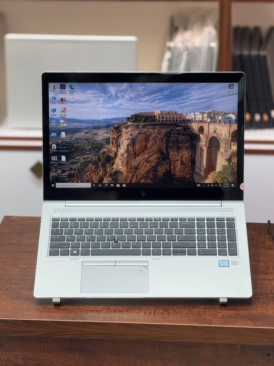 لپ تاپ استوک HP EliteBook 850 G5 | Core i5-8650U | رم 8GB | SSD 256GB | Intel UHD Graphics
