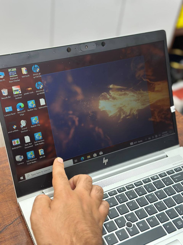 لپ تاپ استوک HP EliteBook 745 G6 | Ryzen 5 3500U | رم 16GB | SSD 256GB | Vega 8 | 14 اینچ