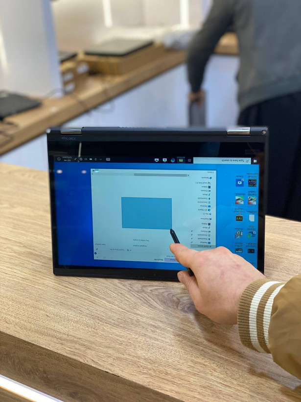 لپ تاپ استوک Lenovo Yoga X380 | Core i5-8350U | رم 8GB | SSD 256GB | Intel UHD | Touch + X360 + Pen + SIM
