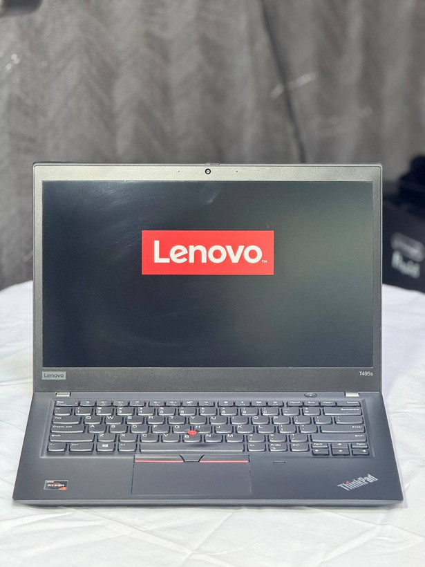 لپ تاپ استوک Lenovo ThinkPad T495s | Ryzen 5 3500U | رم 8GB | SSD 256GB | AMD Vega 8