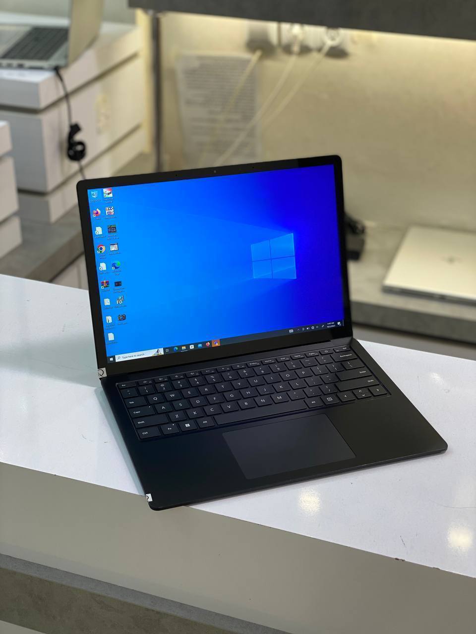 لپ تاپ استوک Microsoft Surface Laptop 5 | Core i7-1265U | رم 16GB | SSD 256GB | Intel Iris Xe